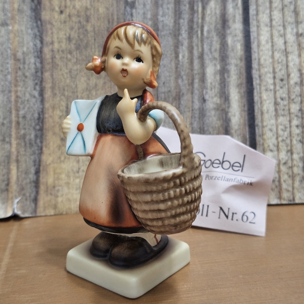 In box - Pristine Condition Vintage Meditation Hummel Figurine Meditation 6”